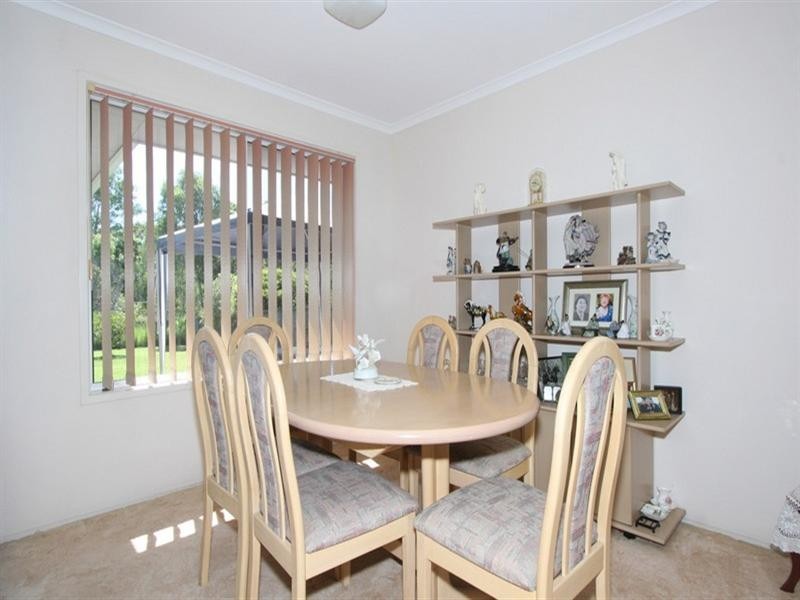 238 Mildura Drive, Helensvale QLD 4212