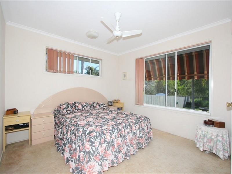 238 Mildura Drive, Helensvale QLD 4212