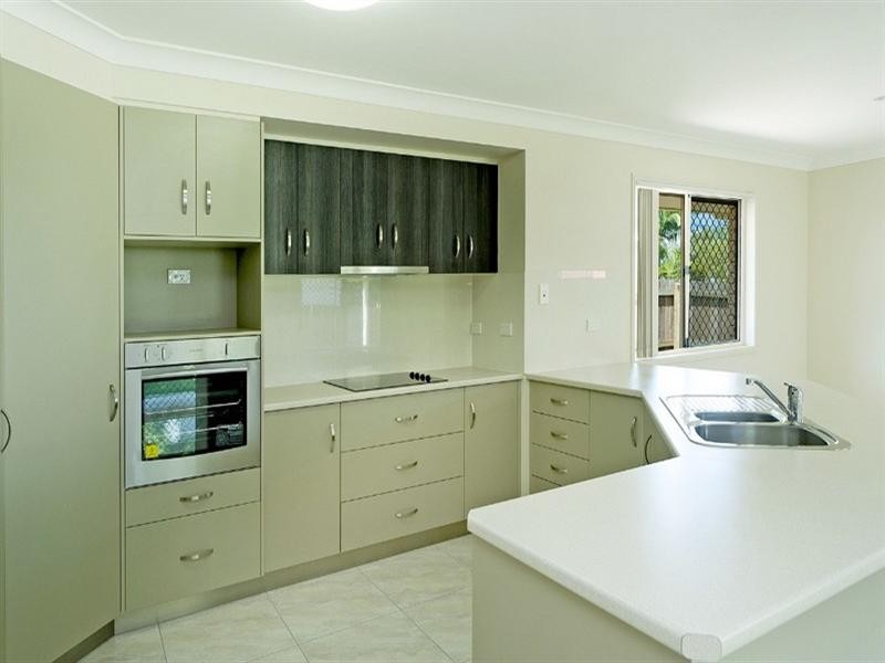 7 Sulzberger Court, Flinders View QLD 4305