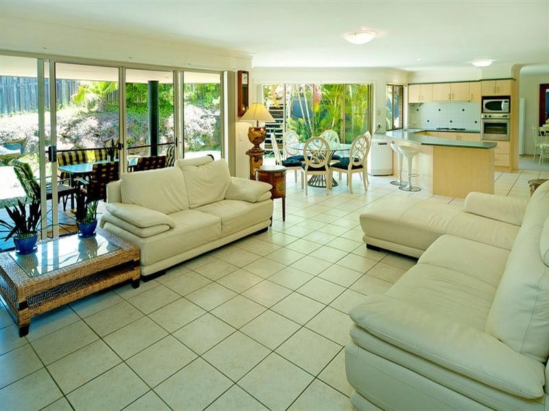 12 Motu Close, Pacific Pines QLD 4211