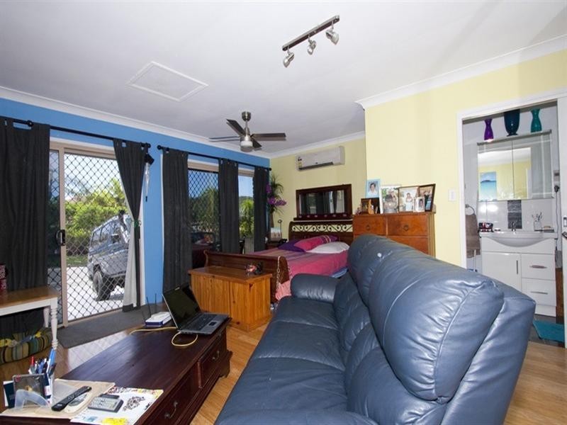 52 Greenacre Drive, Parkwood QLD 4214