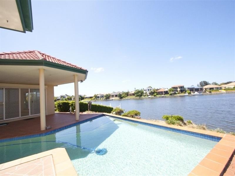 22 Parkwater Terrace, Helensvale QLD 4212