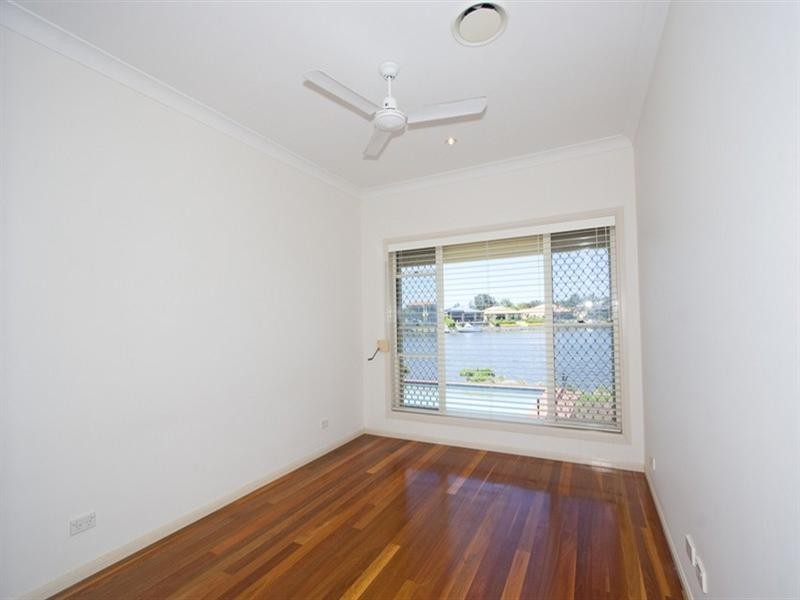 22 Parkwater Terrace, Helensvale QLD 4212