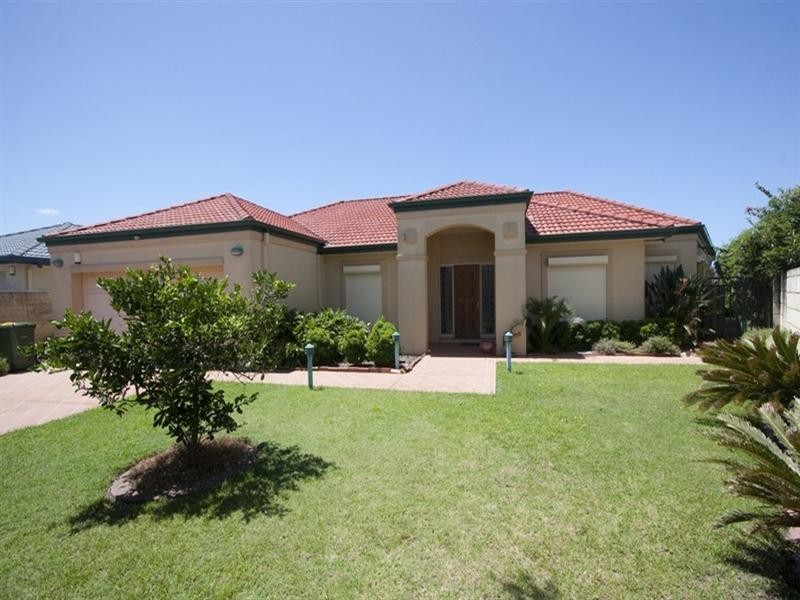 22 Parkwater Terrace, Helensvale QLD 4212