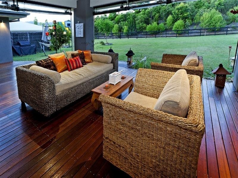 11 Meadow Court, Maudsland QLD 4210