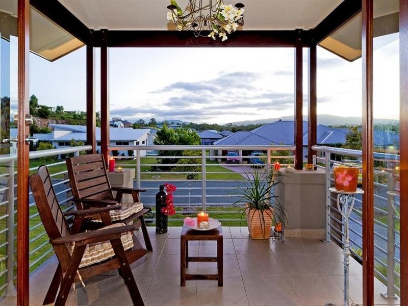 11 Meadow Court, Maudsland QLD 4210