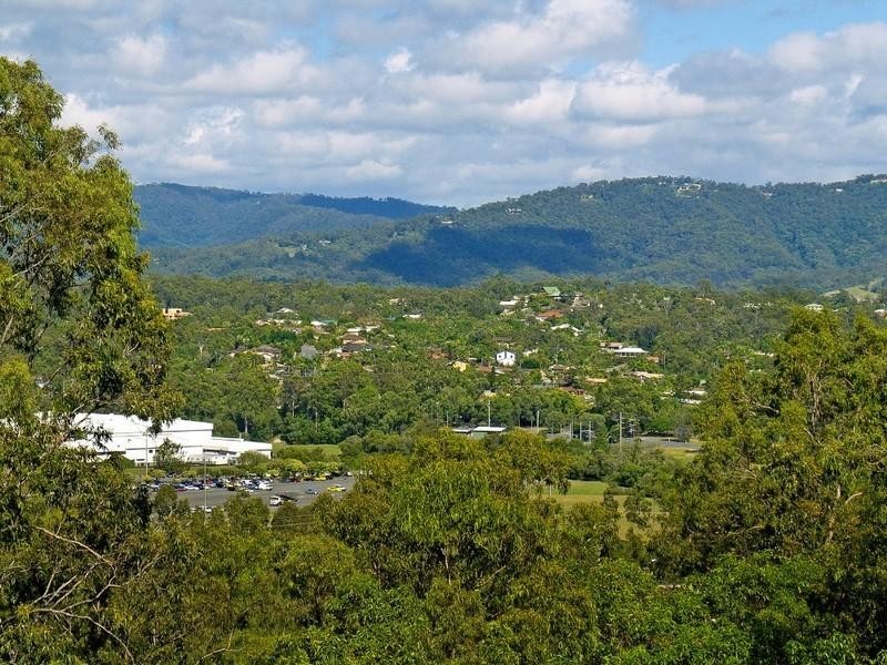 73 Tamworth Drive, Helensvale QLD 4212