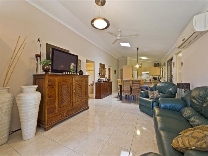 9/2 Anaheim Drive, Helensvale QLD 4212