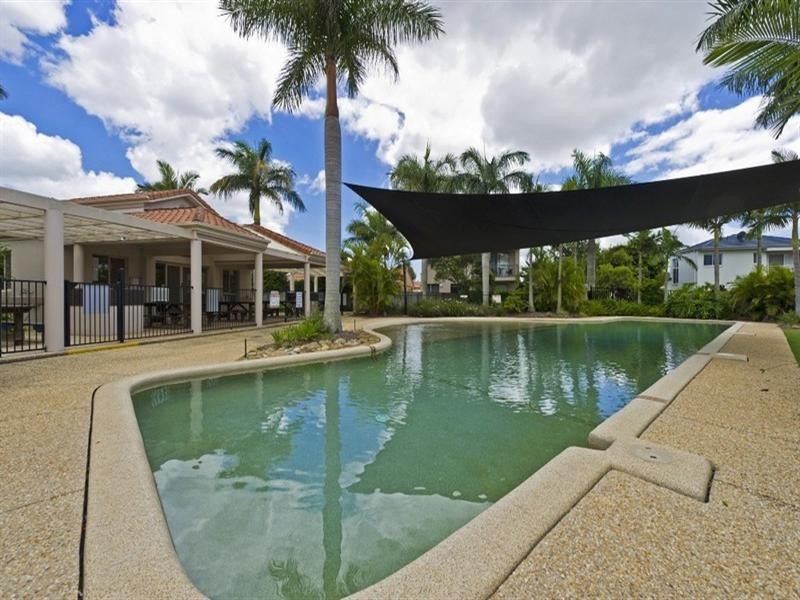 9/2 Anaheim Drive, Helensvale QLD 4212