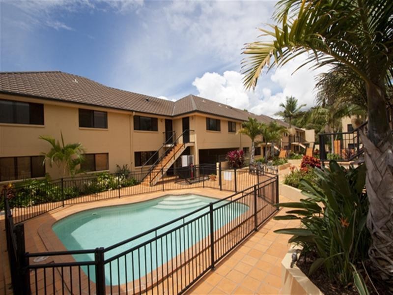 13/8 Tonga Place, Parkwood QLD 4214