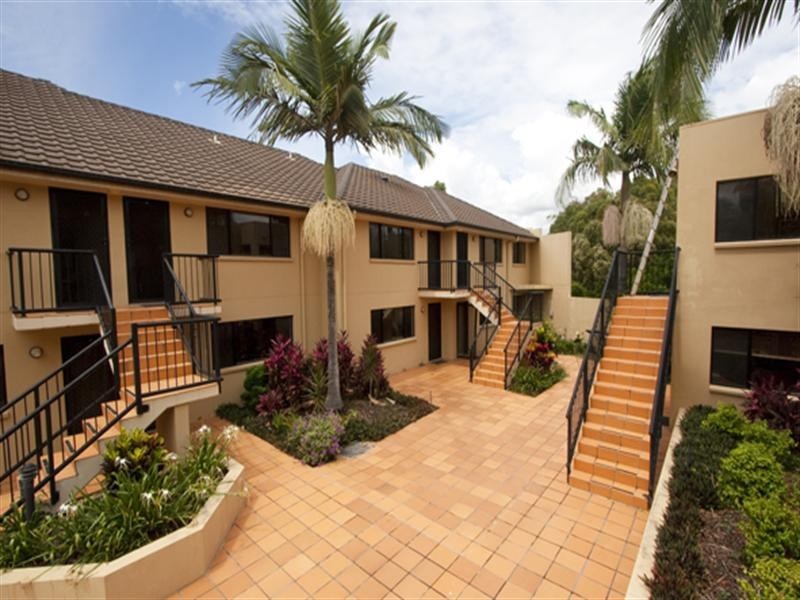 13/8 Tonga Place, Parkwood QLD 4214