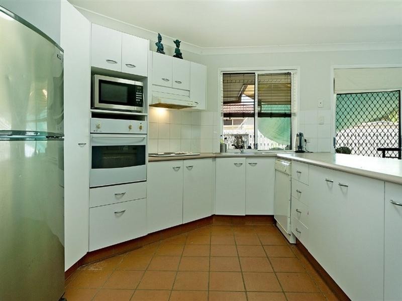 18 Winslow Court, Oxenford QLD 4210