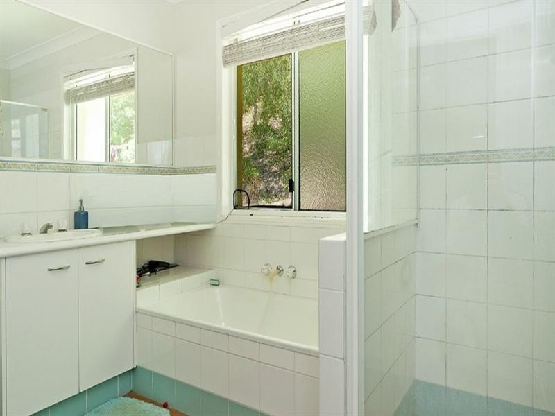 18 Winslow Court, Oxenford QLD 4210