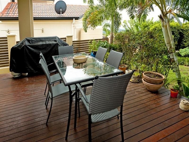 9 Mercure Place, Highland Park QLD 4211