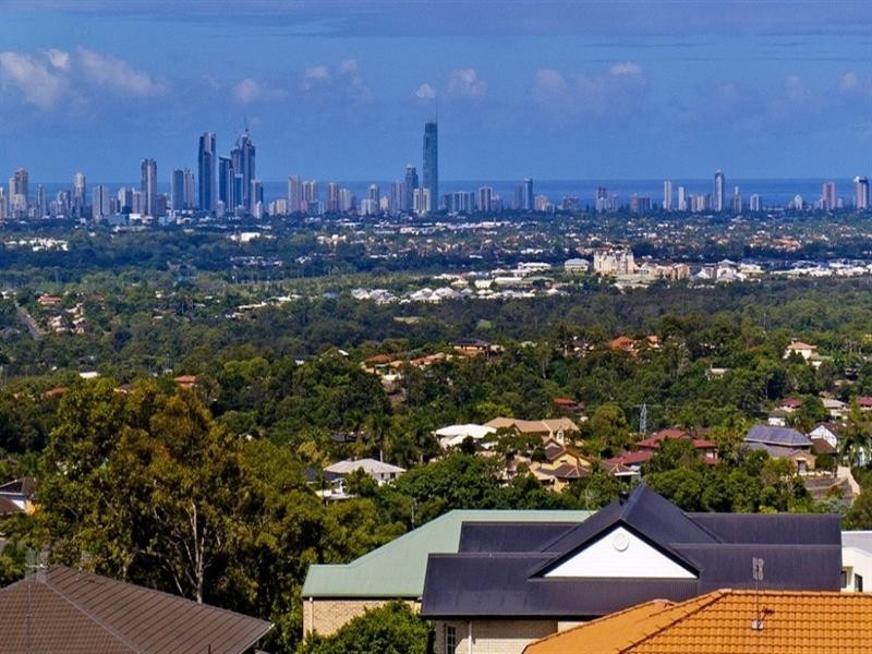 9 Mercure Place, Highland Park QLD 4211