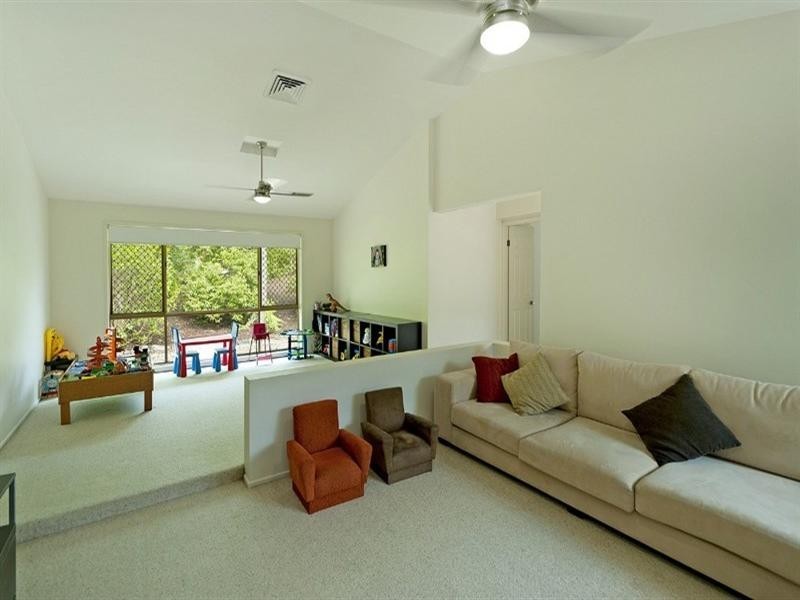 45 Rivertree Avenue, Helensvale QLD 4212