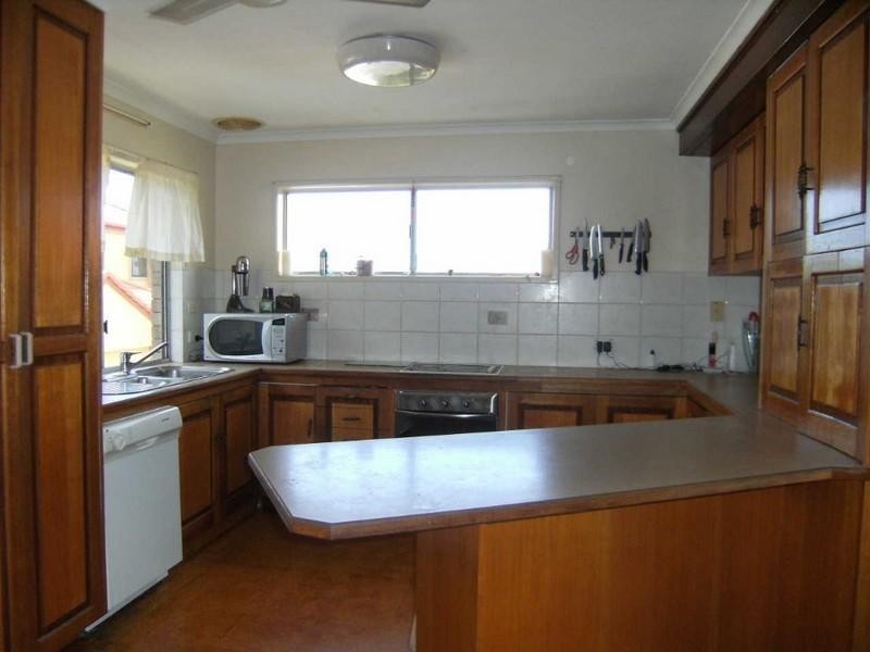 61 Eugaree Street, Southport QLD 4215