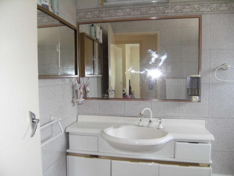 61 Eugaree Street, Southport QLD 4215