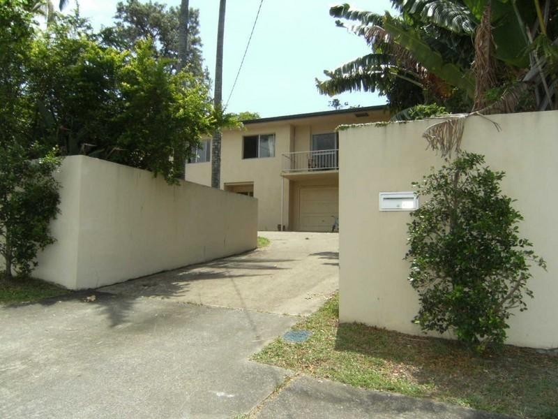 61 Eugaree Street, Southport QLD 4215