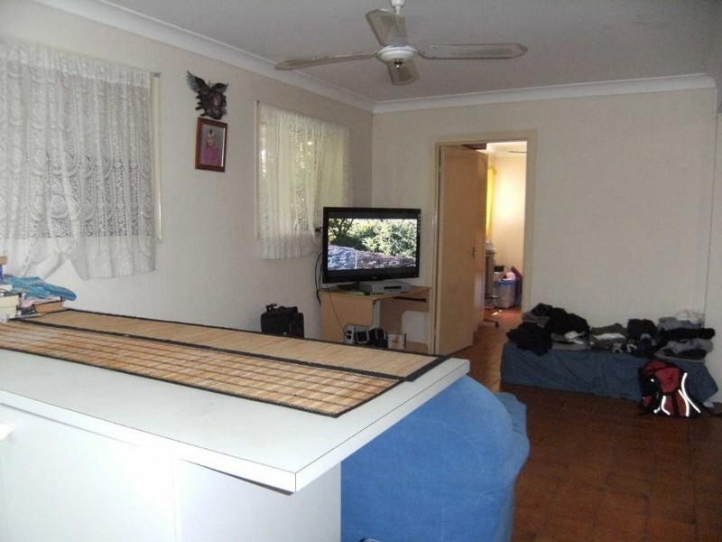 61 Eugaree Street, Southport QLD 4215