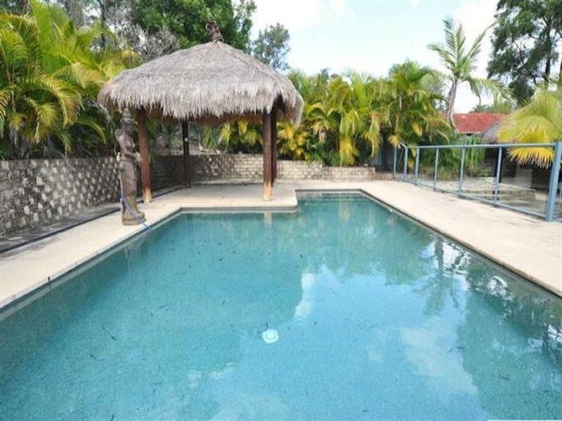 8 Wilmot Place, Helensvale QLD 4212