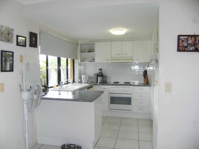 24/156 Greenacre Drive, Arundel QLD 4214