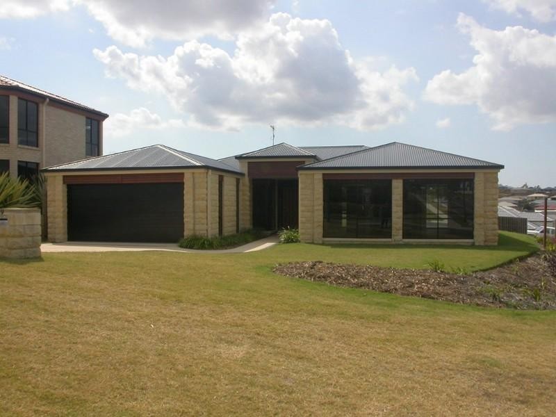 Pacific Pines QLD 4211