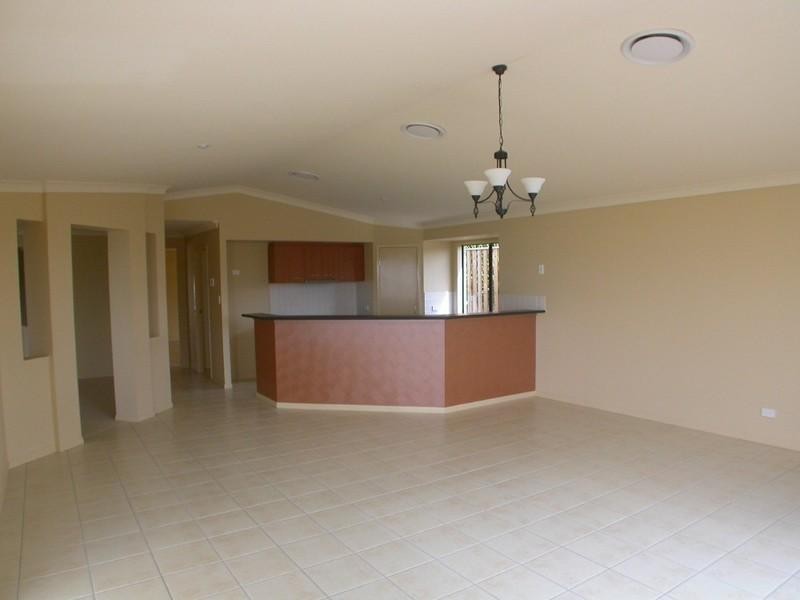 Pacific Pines QLD 4211