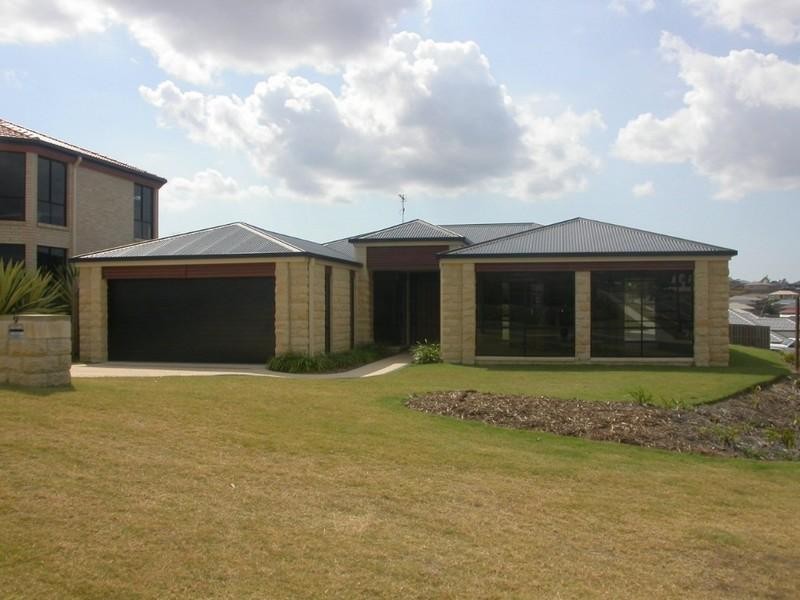 Pacific Pines QLD 4211