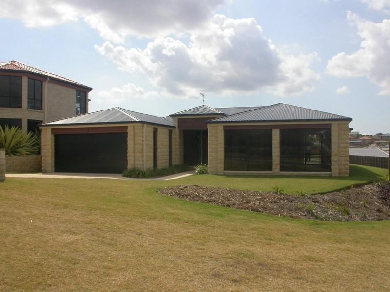 Pacific Pines QLD 4211