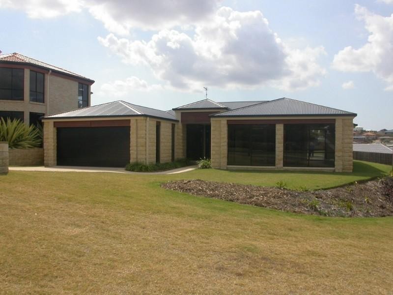 Pacific Pines QLD 4211