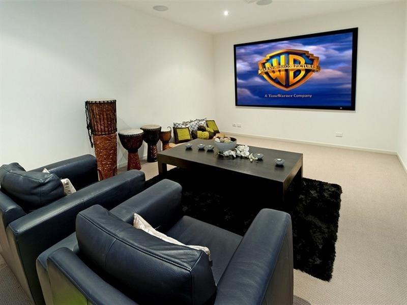 27 The Close, Helensvale QLD 4212