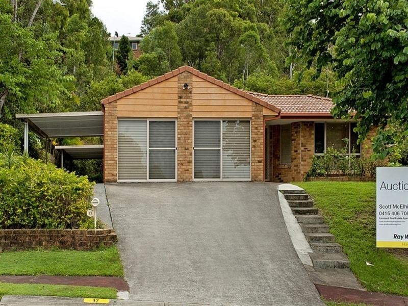 17 Western Way, Oxenford QLD 4210