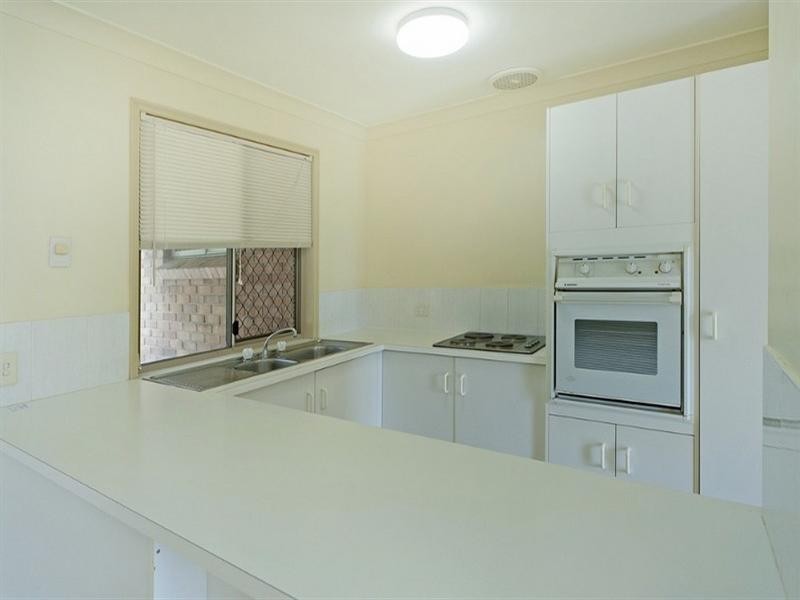 17 Western Way, Oxenford QLD 4210