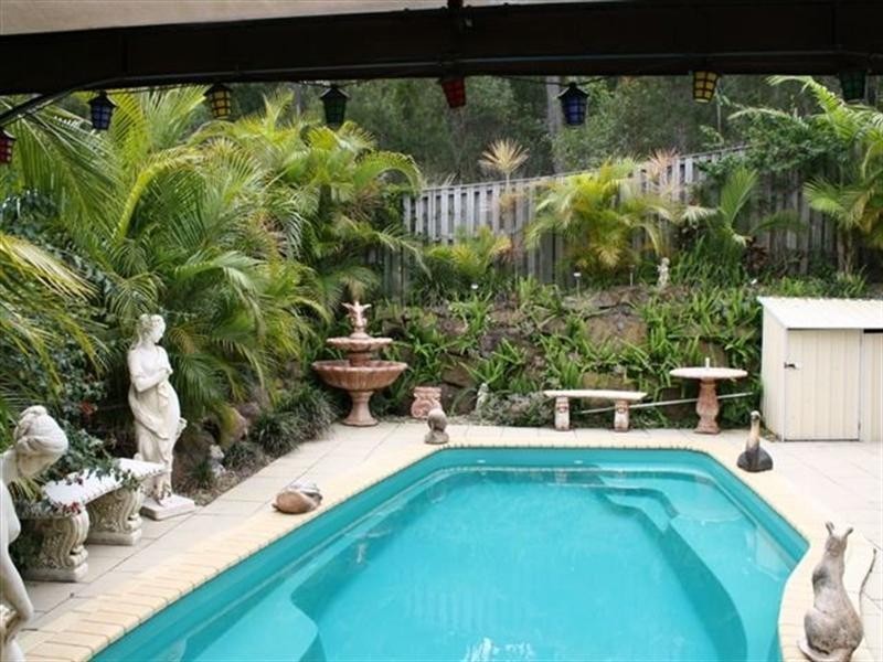 12 Cobbler Place, Pacific Pines QLD 4211