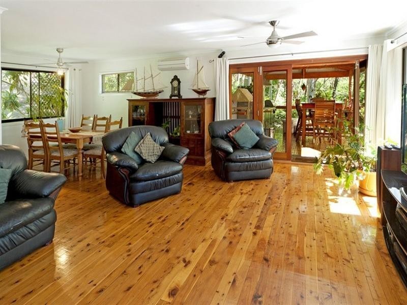 14 Woodford Road, Helensvale QLD 4212