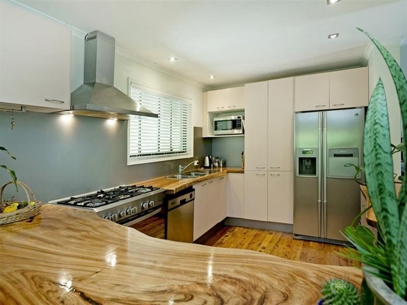 14 Woodford Road, Helensvale QLD 4212