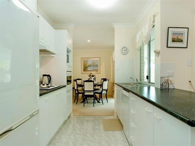 12 Malekula Rise, Pacific Pines QLD 4211