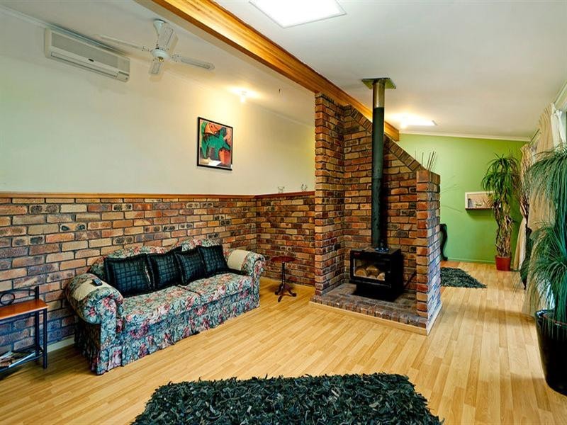 12 Nowra Court, Helensvale QLD 4212