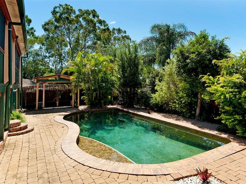 12 Nowra Court, Helensvale QLD 4212