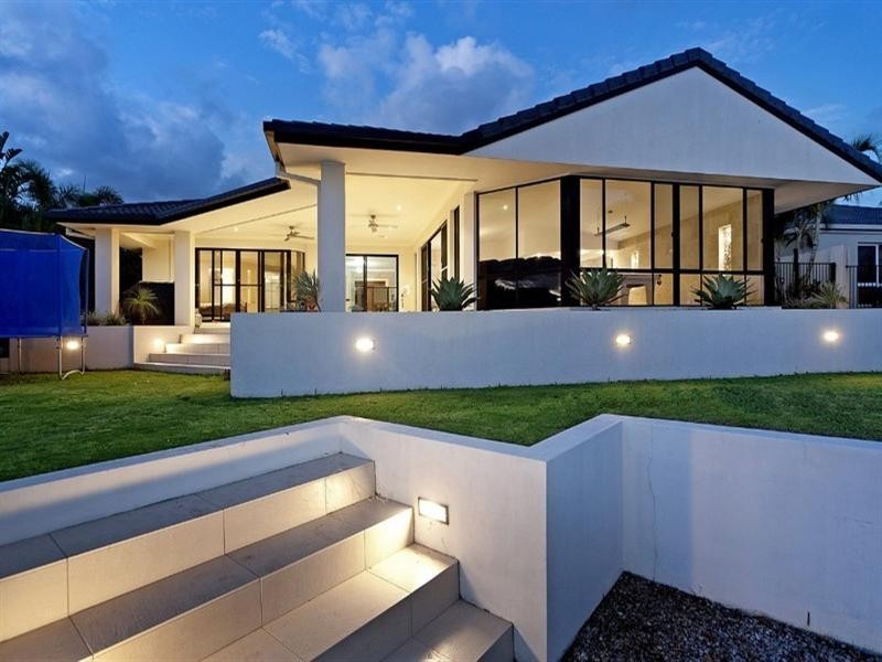 10 The Peninsula, Helensvale QLD 4212