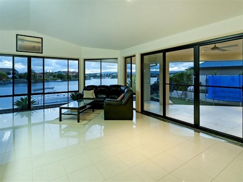 10 The Peninsula, Helensvale QLD 4212