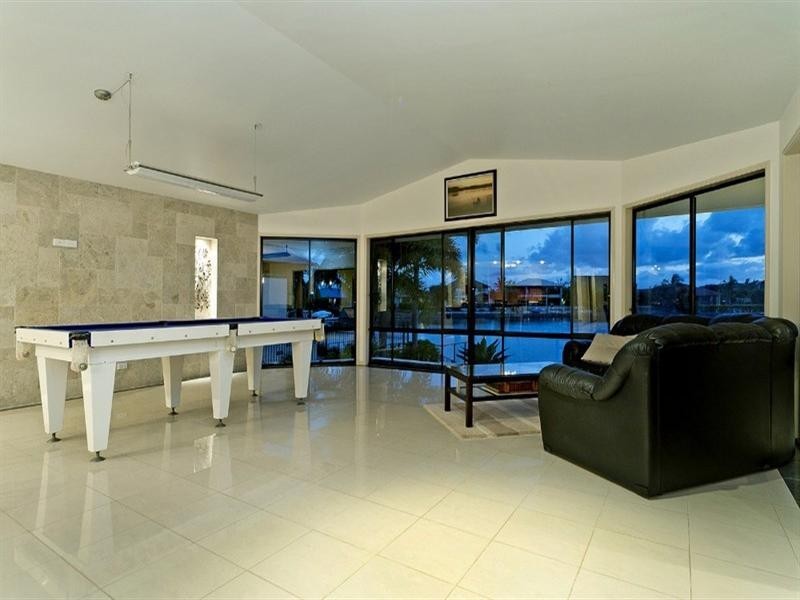 10 The Peninsula, Helensvale QLD 4212