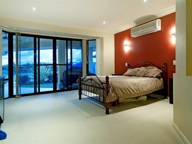 10 The Peninsula, Helensvale QLD 4212