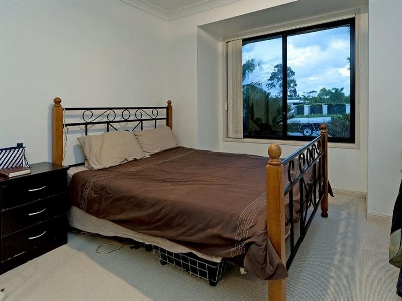 10 The Peninsula, Helensvale QLD 4212