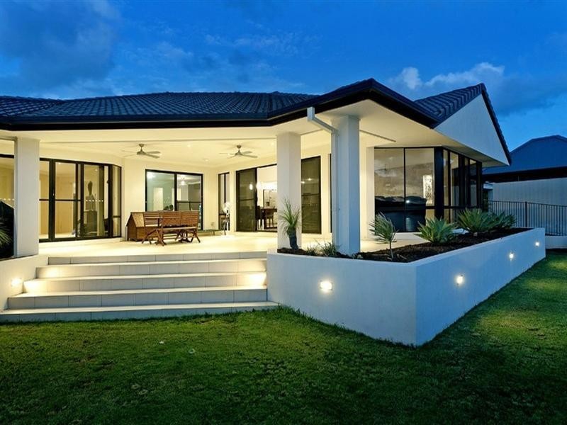 10 The Peninsula, Helensvale QLD 4212