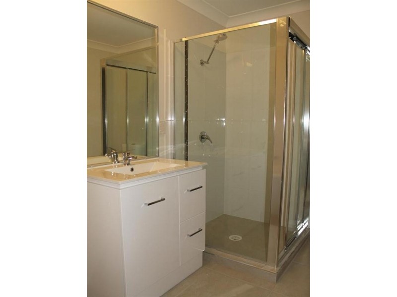 Pacific Pines QLD 4211