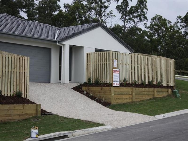 Pacific Pines QLD 4211