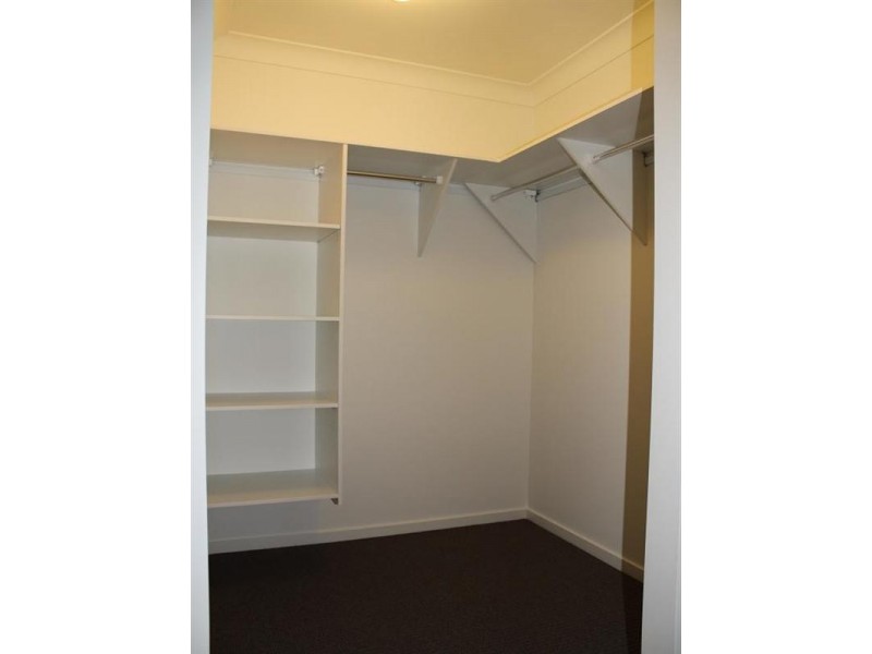 Pacific Pines QLD 4211