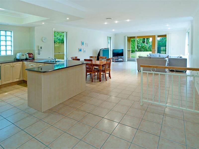 3154 Riverleigh Drive, Hope Island QLD 4212